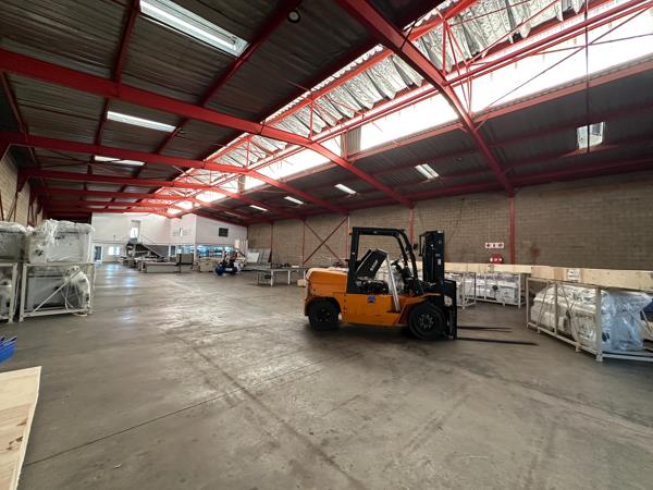 1 248  m² Industrial space