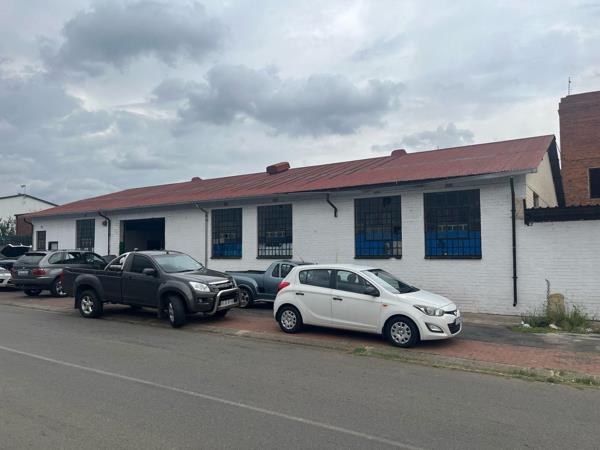 408  m² Industrial space