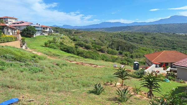 815 m² Land