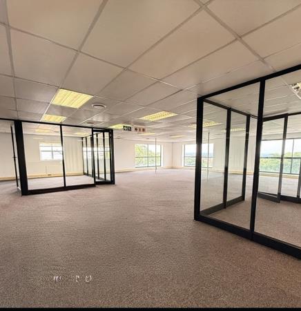 337 m² Commercial space