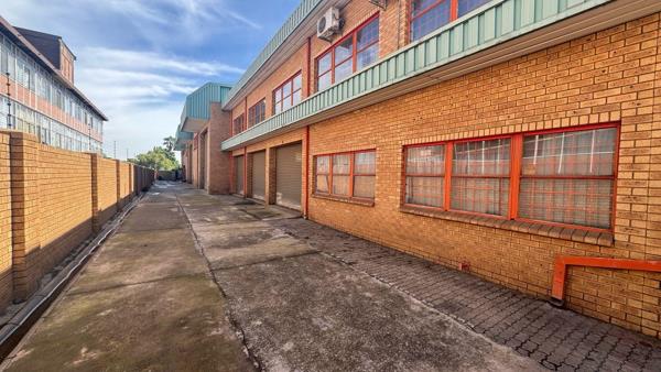 1 500 m² Industrial space