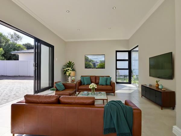 4 Bedroom Townhouse