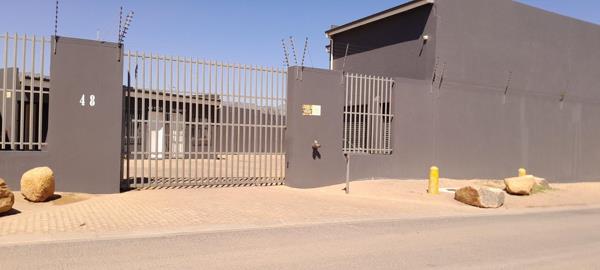 283  m² Commercial space