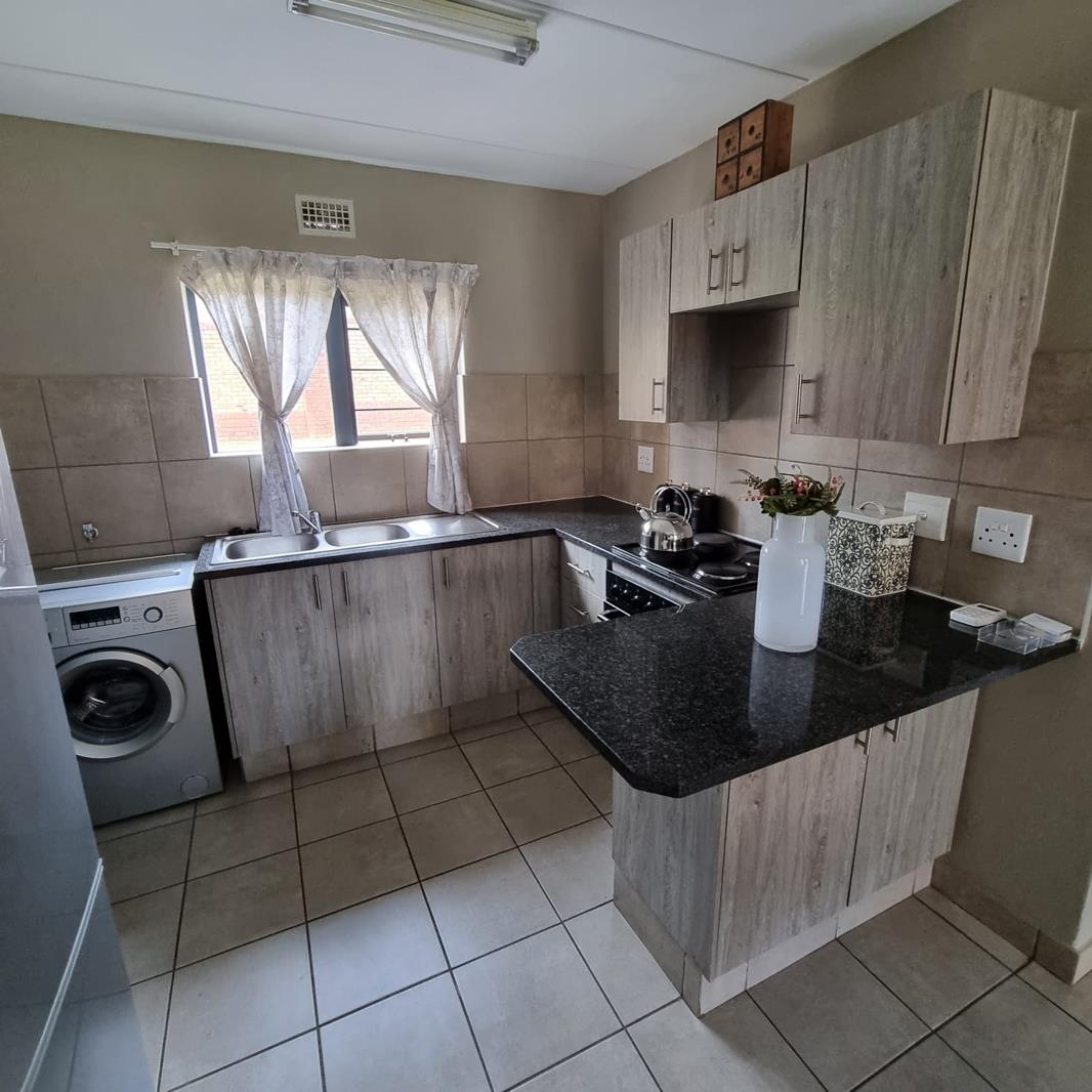 2 Bedroom Apartment in La Montagne