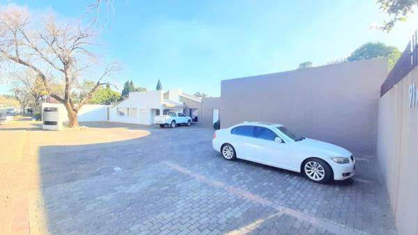 1 487  m² Commercial space