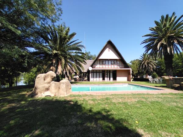 5 Bedroom House