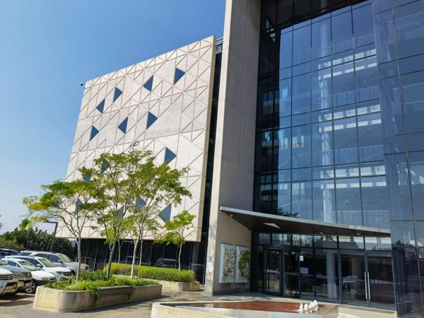 282  m² Commercial space