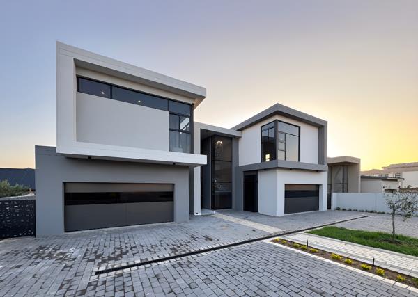 5 Bedroom House