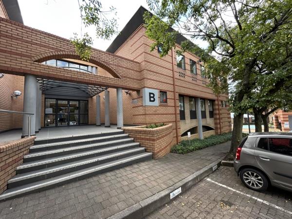 469.6  m² Office Space