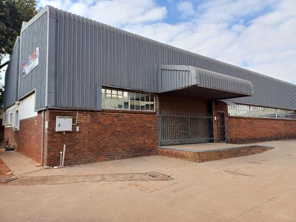 940  m² Industrial space