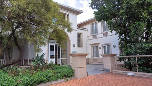 611.7  m² Commercial space