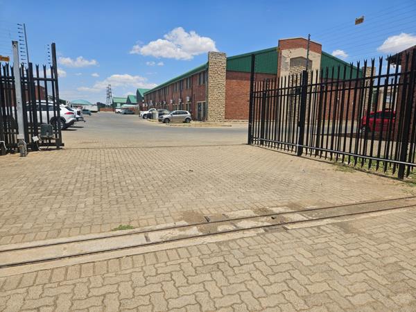 1 075  m² Industrial space