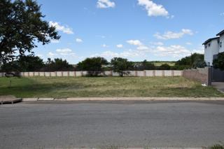 1 231 m² Land