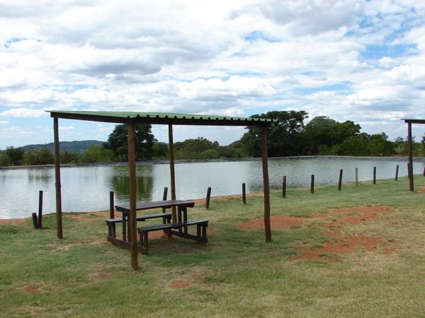 3 000  m² Commercial space