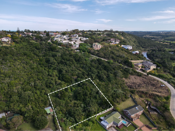 3 875 m² Land
