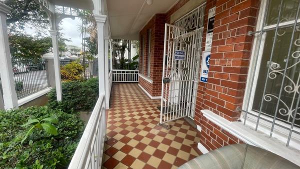 300  m² Commercial space