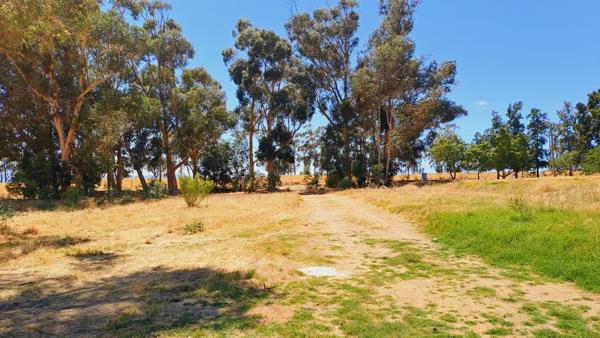 1 273 m² Land