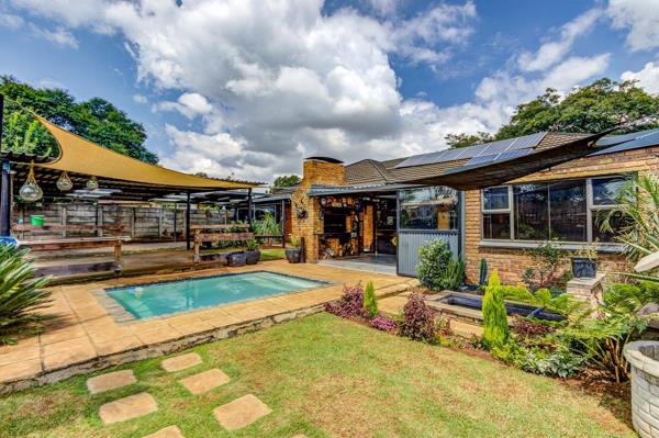 6 Bedroom House