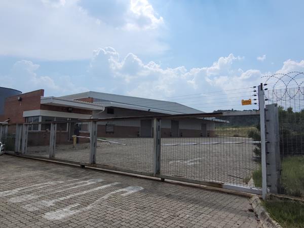 4 555.8 m² Commercial space