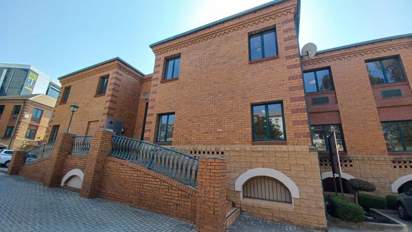 17  m² Commercial space