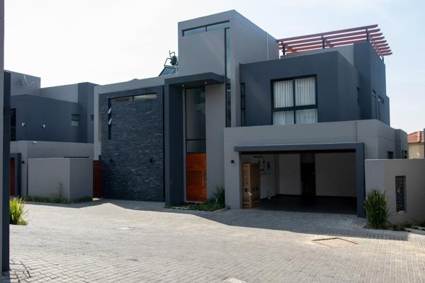 4 Bedroom Townhouse