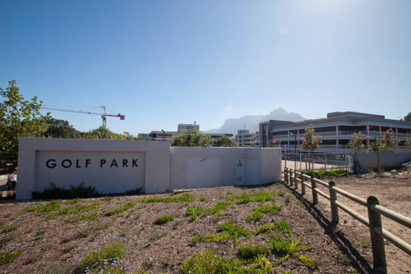 1 036  m² Office Space