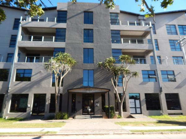 791  m² Commercial space