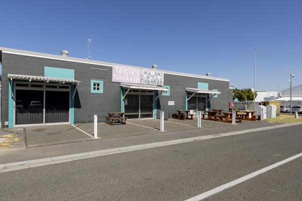 589  m² Industrial space