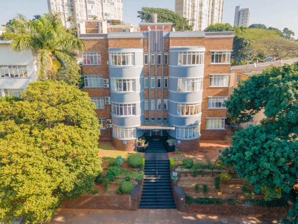 2.5 Bedroom Apartment