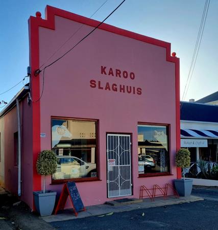 230  m² Commercial space