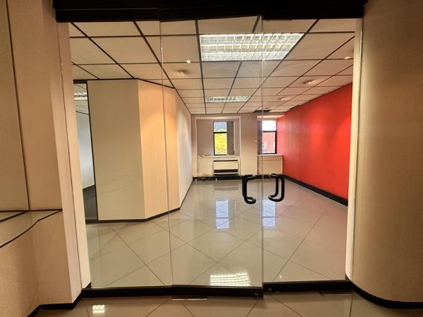 377  m² Commercial space