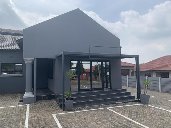 70 m² Commercial space