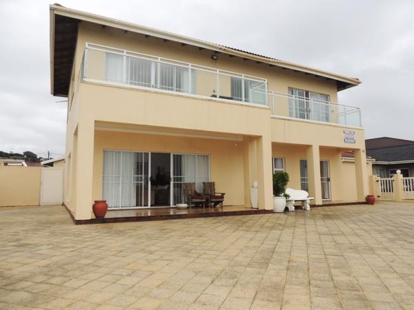 9 Bedroom House