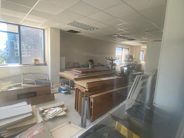 366  m² Office Space