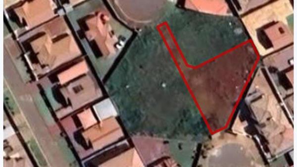 458 m² Land