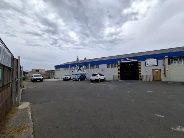 2 356  m² Commercial space