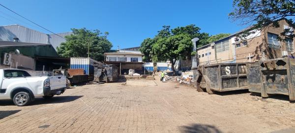 1 012  m² Industrial space