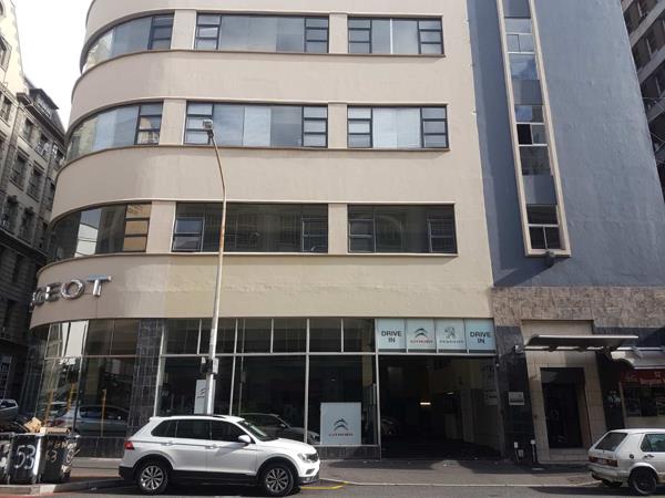 657 m² Office Space