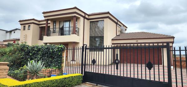 6 Bedroom House