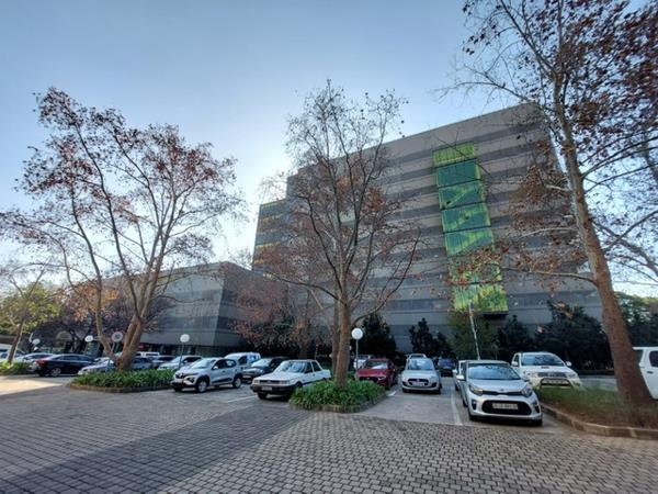 193  m² Commercial space