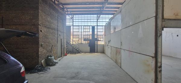 400  m² Commercial space