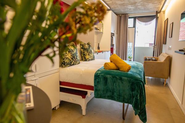 Studio Apartment
