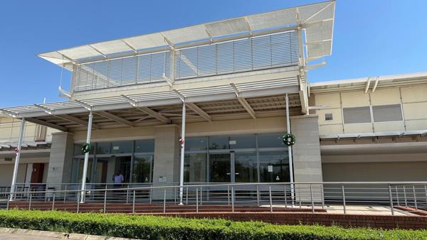 3 956 m² Commercial space