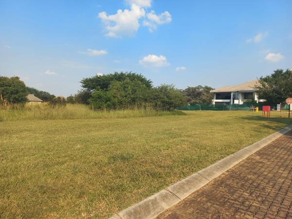 3 670 m² Land