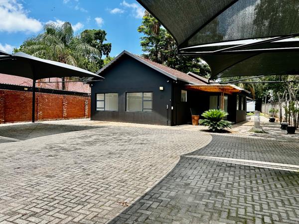 236  m² Commercial space