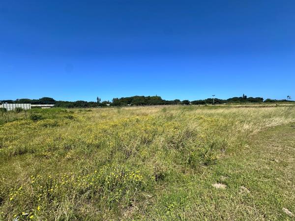 9 775 m² Land