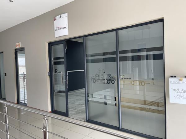 108  m² Commercial space