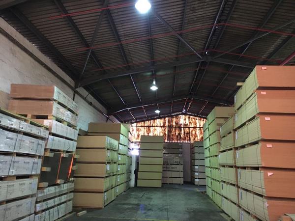 654  m² Industrial space