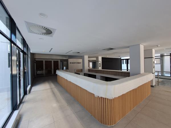 236  m² Commercial space