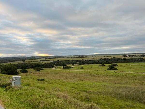 827 m² Land